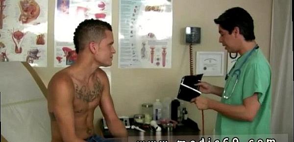 Porno gay con mi doctor Doctor Se Coge A Jovencito Delicioso Completo Http Tmearn Com Rcyfun Xvideos Com