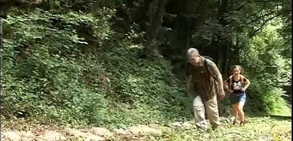 Oldestman fucking in jungle