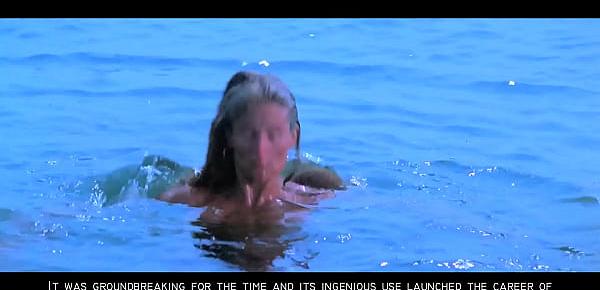 Back yard wife pool skinny dipping-tube porn video