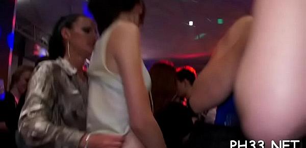 wife seduced on dancefloor